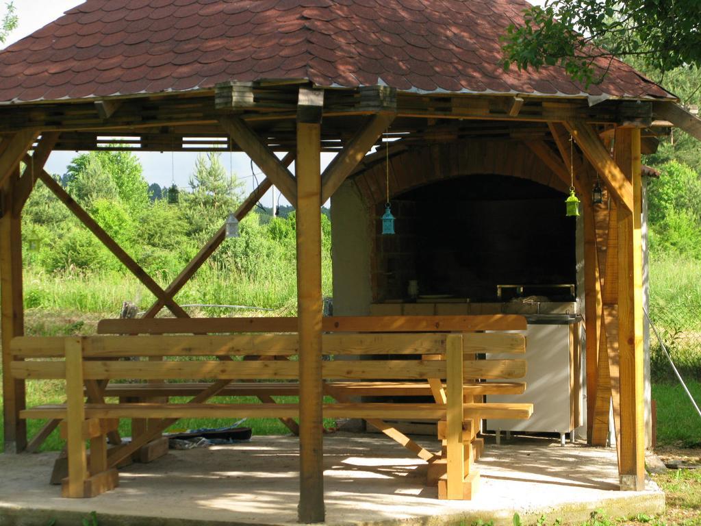 Apartments Eco Forest Resort Rakovica Eksteriør bilde